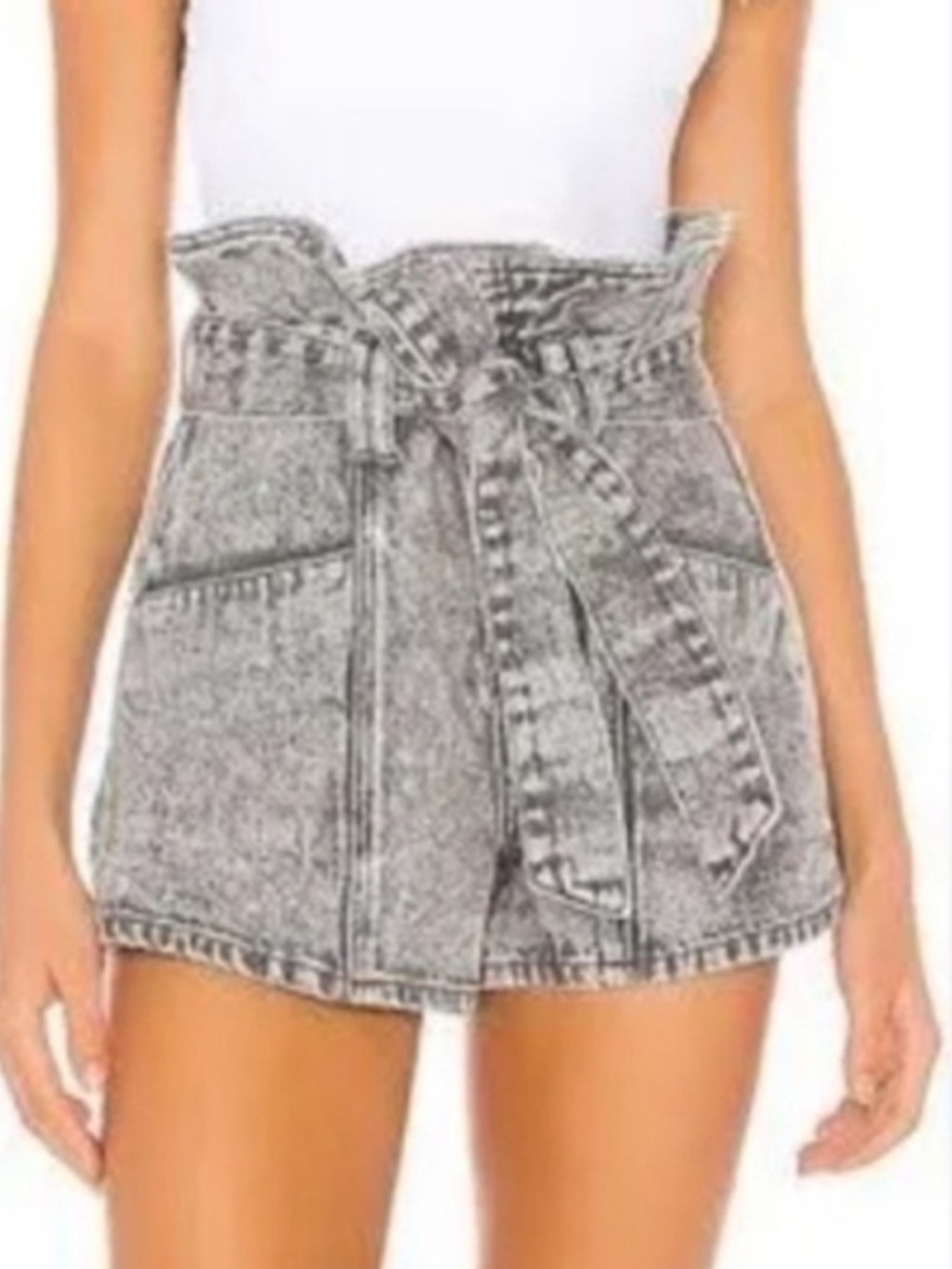 BLANK NYC Paperbag Waist
Shorts 26